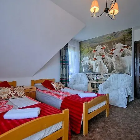 Osrodek Wypoczynkowy Trzy Korony Guest house *