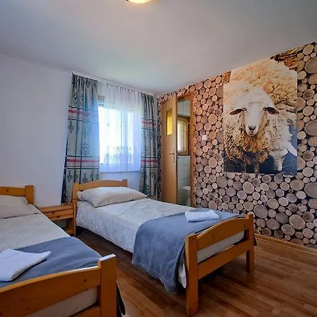Osrodek Wypoczynkowy Trzy Korony Guest house